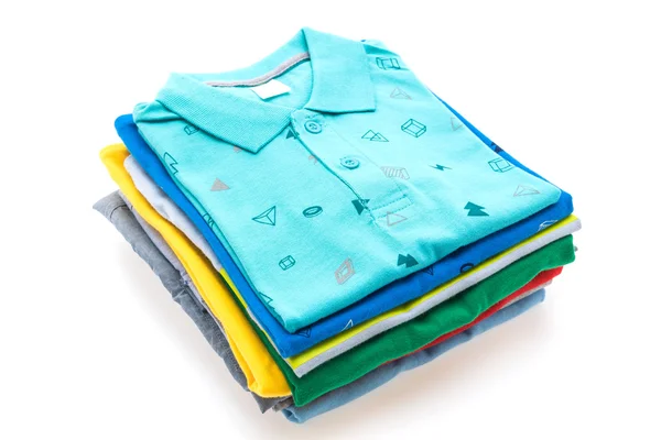 Stapel T shirts en polo shirts — Stockfoto