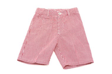 Kırmızı kısa pantolon 