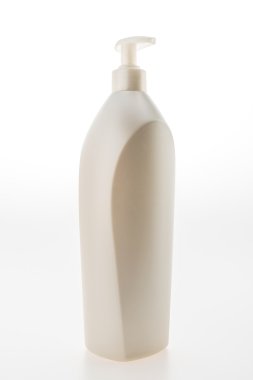 Boş kozmetik ve losyonu şişesi