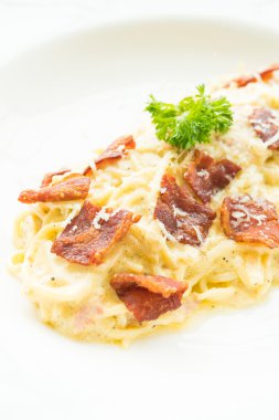 Spagetti Carbonara krem