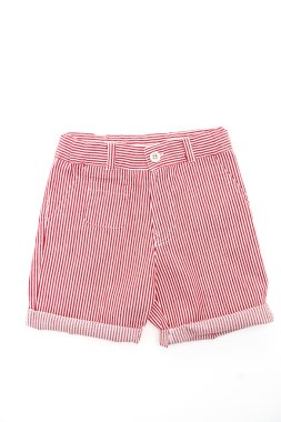 Kırmızı kısa pantolon 