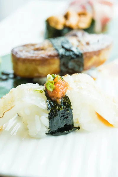 Japonés fresco sushi —  Fotos de Stock