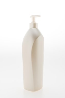 Boş kozmetik ve losyonu şişesi