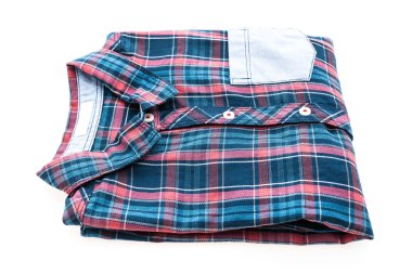 Renkli gömlek ve elbise