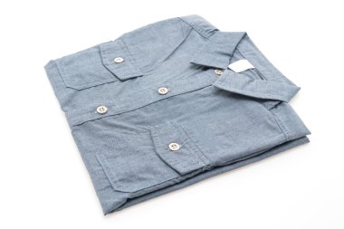 Renkli gömlek ve elbise