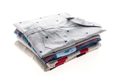 Renkli gömlek ve elbise