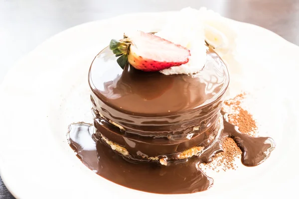 Pancake al cioccolato con fragola — Foto Stock