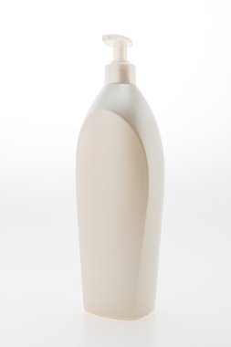 Boş kozmetik ve losyonu şişesi