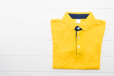 Erkekler için renkli t gömlek