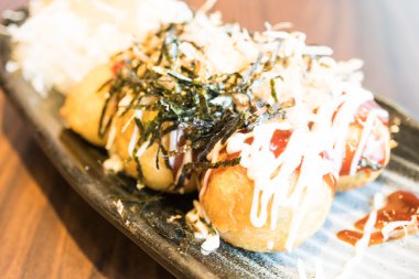Kalamar topları veya Takoyaki