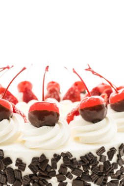 pasta tatlı kiraz ile