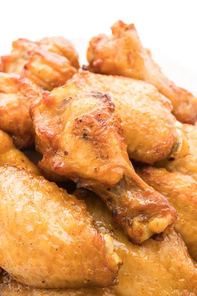 Grillad bbq kyckling vinge i vit platta — Stockfoto