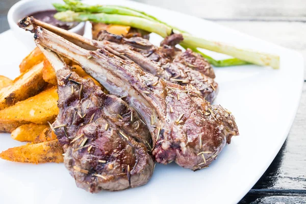 Grilled lamb chop steak — Stock Photo, Image