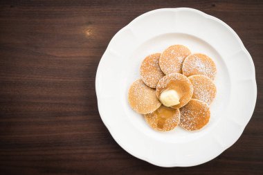 Üstüne tereyağlı gözleme