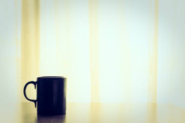 siyah kahve fincanı