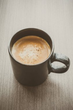 siyah kahve fincanı