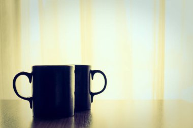 siyah kahve fincanı