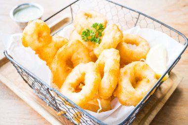 Gevrek kalamar halkaları