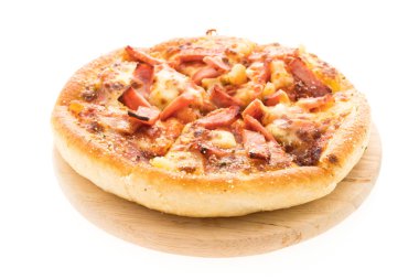 Beyaz üstüne Hawai pizza 