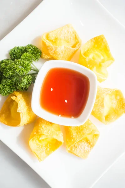 Wonton au fromage frit — Photo