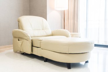 Kanepe ışık lamba ile