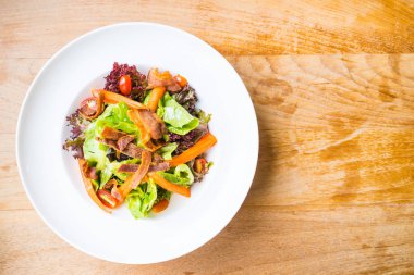 Yengeç sopa salatası