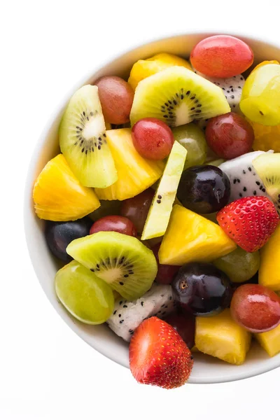 Fruits mélangés dans une assiette blanche — Photo