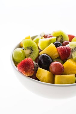 Beyaz plaka karışık meyve