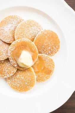 Üstüne tereyağlı gözleme