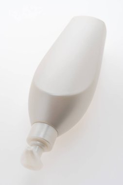 Boş kozmetik ve losyonu şişesi