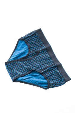 Kısa iç çamaşırı ve pantolon erkekler için