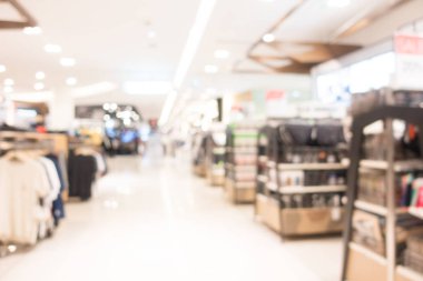  Alışveriş merkezi ve perakende mağazası içi