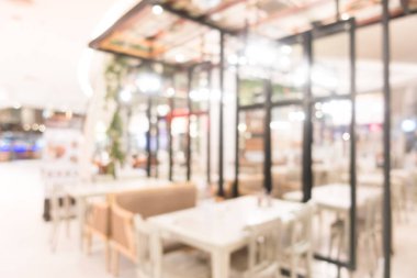  Alışveriş merkezi ve perakende mağazası içi