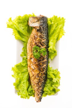 Izgara Saba balık tatlı sos ile