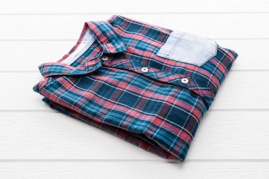 Tartan veya ekose gömlek