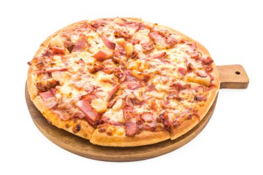Ahşap plaka üzerinde Hawai pizza 