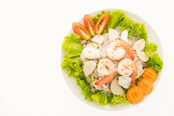 Salade de nouilles épicées aux fruits de mer avec style thaï — Photo