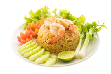 Kızarmış karidesli pilav 