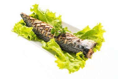 Izgara Saba balık tatlı sos ile