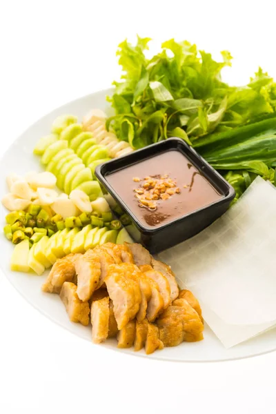 Saucisse de porc vietnamienne et salade — Photo