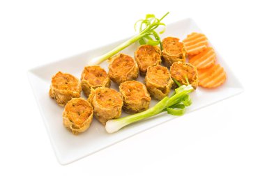 derin yağda kızartılmış yengeç eti rulo