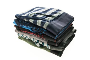 Kısa iç çamaşırı ve pantolon erkekler için