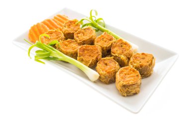 derin yağda kızartılmış yengeç eti rulo 