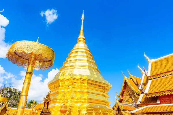 Zlatá Pagoda krásnou architekturu — Stock fotografie
