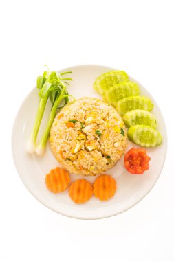 kızarmış pilav et ürünleri ile 