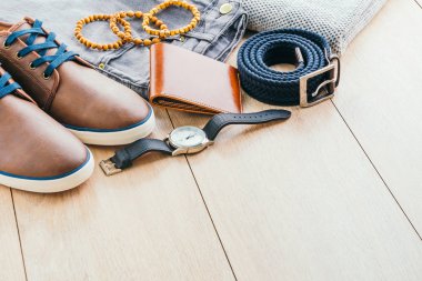 Güzel erkek moda ayakkabıları 