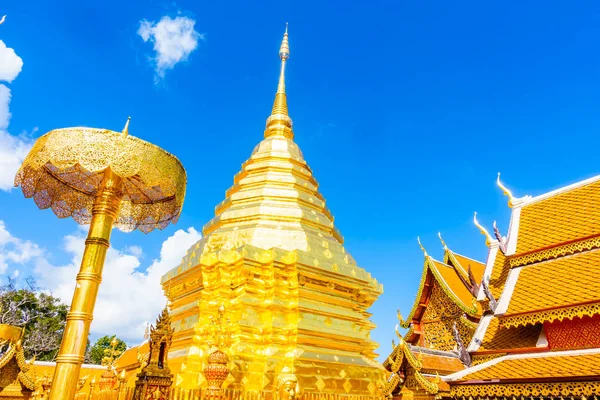 Altın Pagoda güzel mimari — Stok fotoğraf