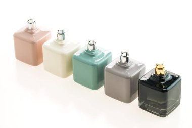 Güzel lüks parfüm şişesi