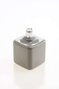 lüks parfüm şişesi