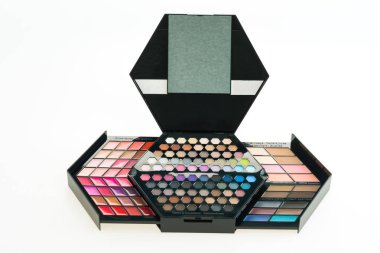 Güzel göz farı ve dudak parlatıcısı kozmetik